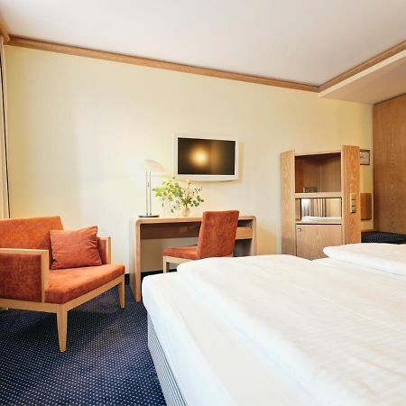 Hotel Zur Post อัชไฮม์ ภายนอก รูปภาพ
