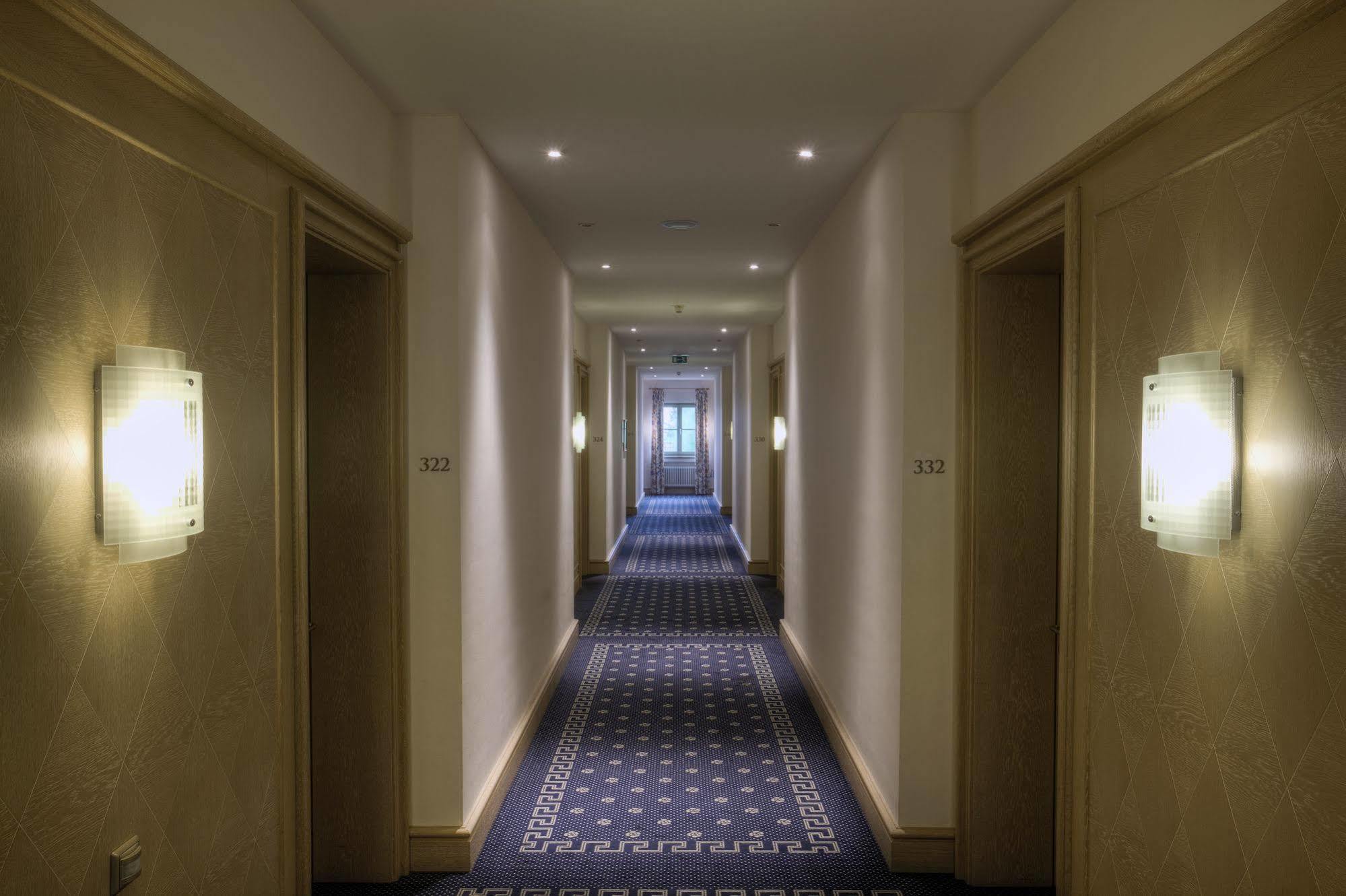 Hotel Zur Post อัชไฮม์ ภายนอก รูปภาพ